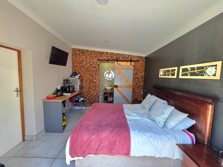 5 Bedroom Property for Sale in Eureka Free State